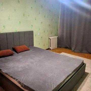 Оренда 3к.кв. по вул.Жуля Верна 13А, 8/9 пов.; Газ. Борщагівка: Якуба Коласа, Жмеринська, Леся Курбаса, Тулузи, Гната Юри.