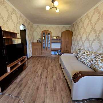 Без комісії! Здам в оренду 1к. квартиру з ремонтом проспект Каденюка 9