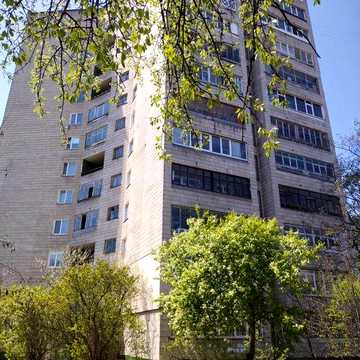Продаж двокімнатної в центрі на Британській!