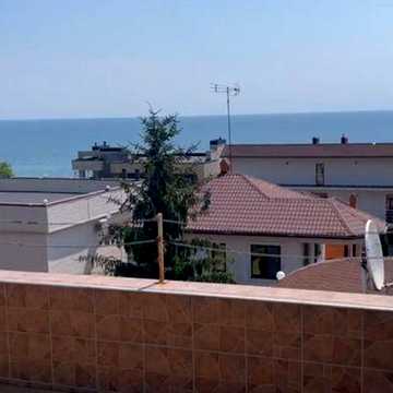 Продається будинок біля моря в Чорноморську з ремонтом (155-863)