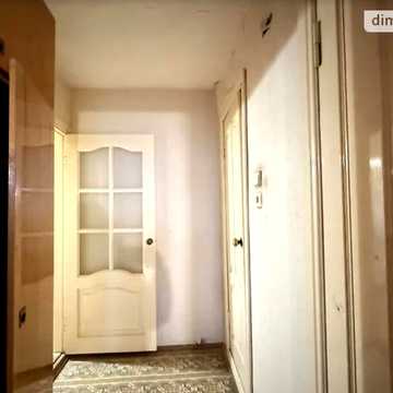 Продаж 3к Квартира Михайла Малишенка (Короленка) вулиця