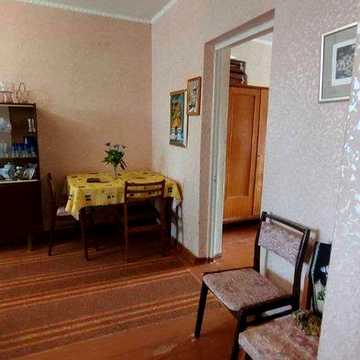 Продам 3-х кімнатну квартиру м. Зміїв