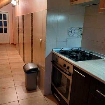 здається в оренду 3кімн.квартира в особняку район Кварцу
