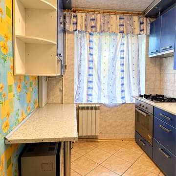 Продаж чотирьохкімнатна квартира на варусі