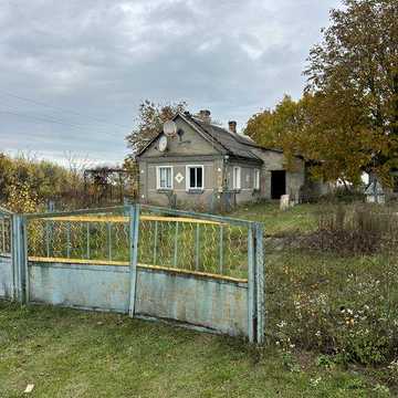 продам хату 25 км від Луцька