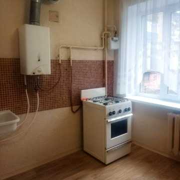 продаж 2-кімнатної квартири на другому поверсі п'ятиповерхівки м Кривий Ріг