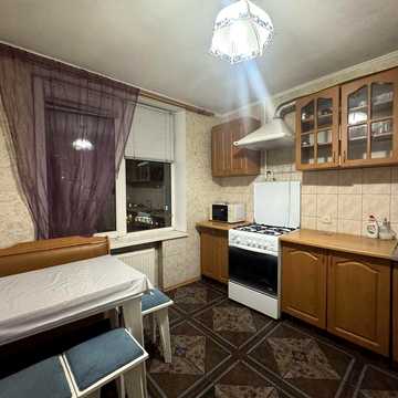 Здам 2 кк вул. Дмитрівська, 2