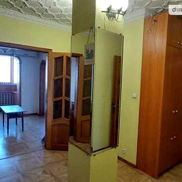 Продаж 4к Квартира Кримська вулиця