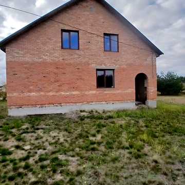 Продаж 3к Дім