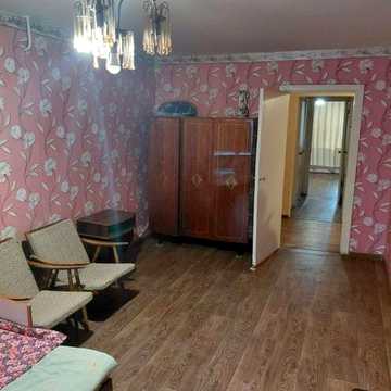 Здам 1-кімнатну квартиру на Космонавтів (біля поліклініки). Є меблі та техніка