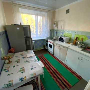 Здам 3-х кімнатну квартиру в центрі міста