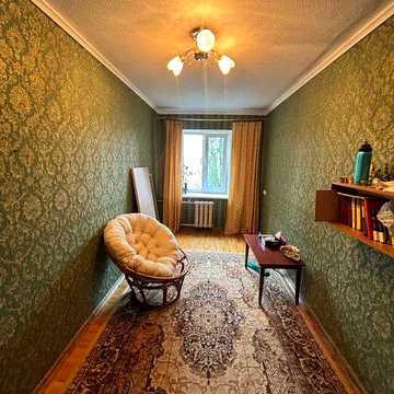 Трикімнатна квартира в жилому стані по вул.Щербаківського!