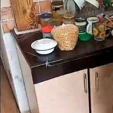 продам квартиру 2 х комнатную ЖК шуменский