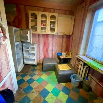 Продам 2 комнатной квартиры  правом берегу, Черёмушки (Район украины)в г. Каменском