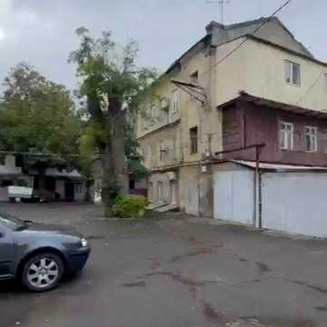 продам 2х.комн.квартиру в центре