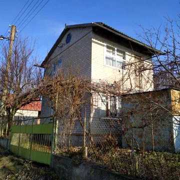 Продам дачний будинок