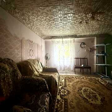 2х кім квартира в старому фонді, вул. Конституційна біля Університету в Чернівцях