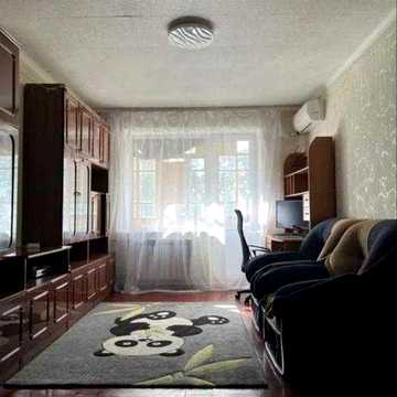 Продам 1 к кв улучшенной планировки, метро Индустриальная.