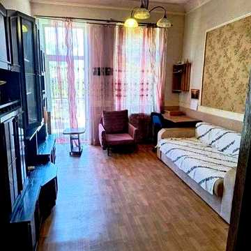 Продам 1 к. квартиру в жилом состоянии, отдельный вход