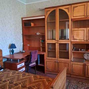 Продам 1к. квартиру в 10 мин. пешком от метро Холодная гора.