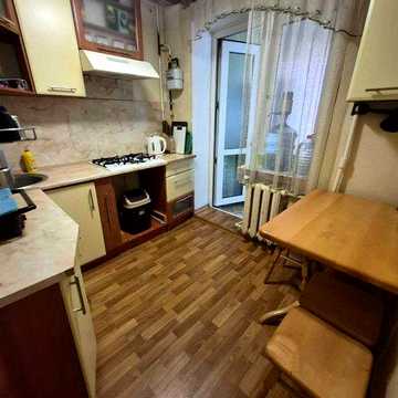 Продам 2 кімн. квартиру на Пугачова. Хороший стан. 42000