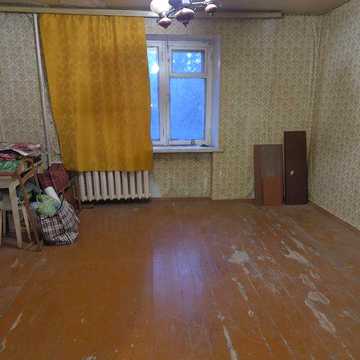 Продам 2 ком.кв.ГВАРДЕЙСКИЙ 16.700у.е.  2 этаж