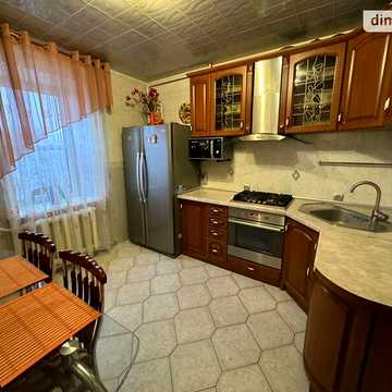 Довгострокова оренда 3к Квартира Келецька вулиця