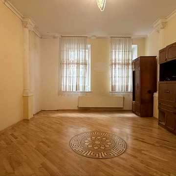 Продаж, 3- кім квартири , 109 м2  вул. Дорошенка  центр Львів