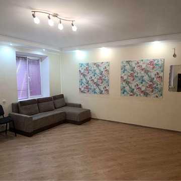 Здам квартиру центр Короленка