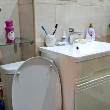 Продам затишну 2-кімнатну квартиру на Молдаванці (вул. Лазерева). Зручна транспортна розв'язка в будь-який кінець міста, до центру — 10-15 хвилин.
