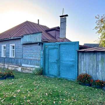 Будинок (3хв від магазину Премʼєра)