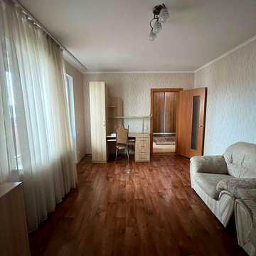 Здам квартиру.Київ.Метро Чернігівська.