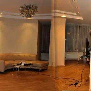 Продам 3-комн квартиру в районі вулиці Королеви Єлизавети I