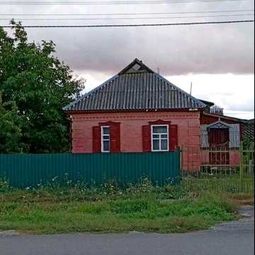 Продам дом с флигелем 10 соток приватизированной земли.