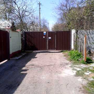 Участок.Нивки. Ивана Выговского. Закрытый коттеджный городок. Все гор. коммуникации.