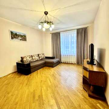 Оренда 2-х кімнатної квартири в центрі, вул. Мулика.