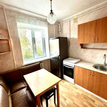 Здам 2-х кімнатну квартиру в Центрі ,біля Площі