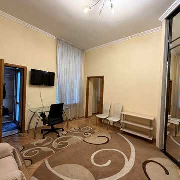 Оренда 2-кімнатної квартири по вул. Івана Вакарчука