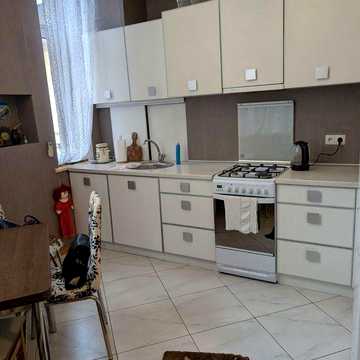 Оренда 2 кім.квартири в центрі початок вул. Богдана Хмельницького