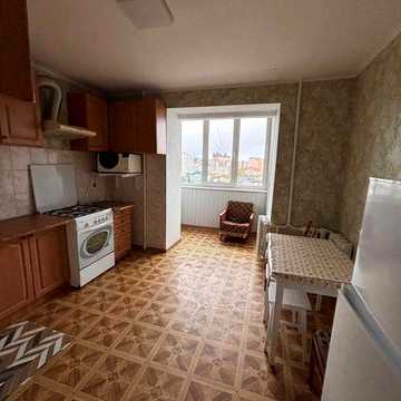 Здам в оренду 2-кімнатну квартиру по вул. Зарічанській 50/1