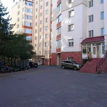 Трикімнатна квартира  в Центрі міста!