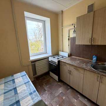продаж 1 кімнатної квартири пл.700 річчя