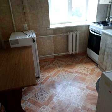 Здам 1 кімнатну квартиру у Глухові. (Тільки довгий термін)
