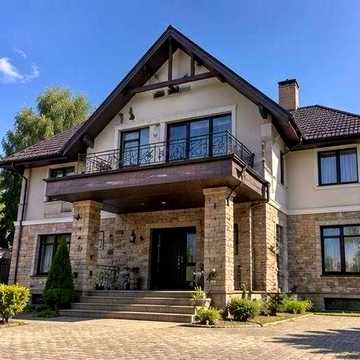 В оренду пропонується затишний будинок у Козині