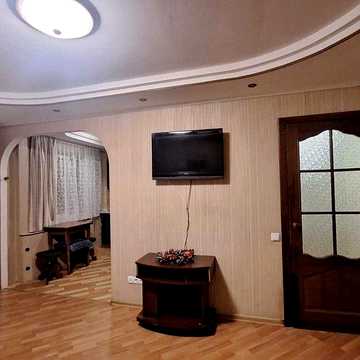 Здам 1 кімнатну квартиру  Метро Вокзальна.