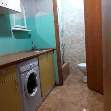 От Хозяина Продам  2-х  Комнатную Смарт Квартиру В Центре Города  5 Больница АТБ .