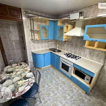 Продаж 3к Квартира Михайла Малишенка (Короленка) вулиця