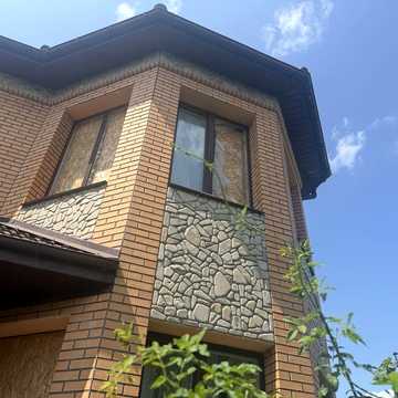 продам будинок в центрі міста