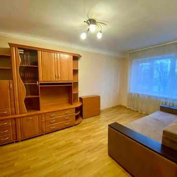 Здам 1 кімнатну квартиру по вул.Відінська - 9000 + КП