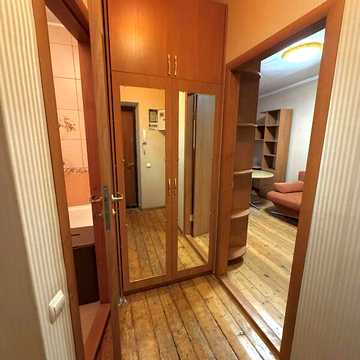 Довгострокова оренда 1к Квартира Дністерська вулиця